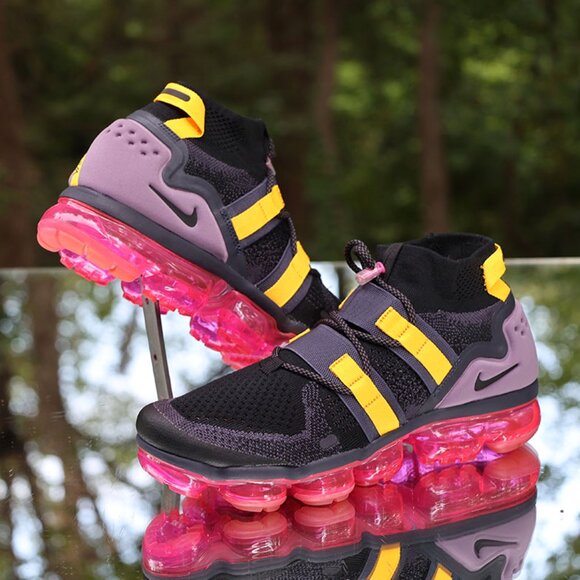 Nike Air VaporMax Utility Pink Blast - Picture 3 of 14